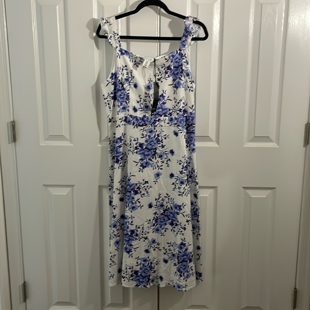 NWT Nicole Miller Women’s Sun Dress - Size 12